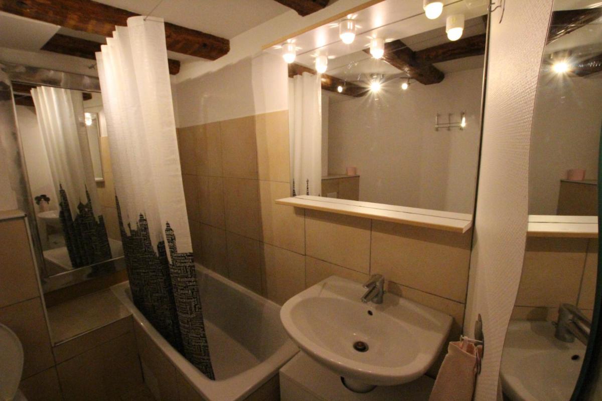 Colmar Historic Center - Alsacian Appartement PETITE VENISE 2 - BookingAlsace - Housity