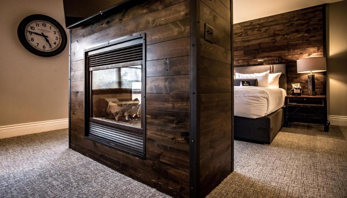 Ironworks Hotel - Housity