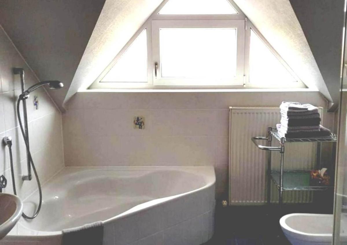 Ferienwohnung Weiß Wachtenburg - Housity