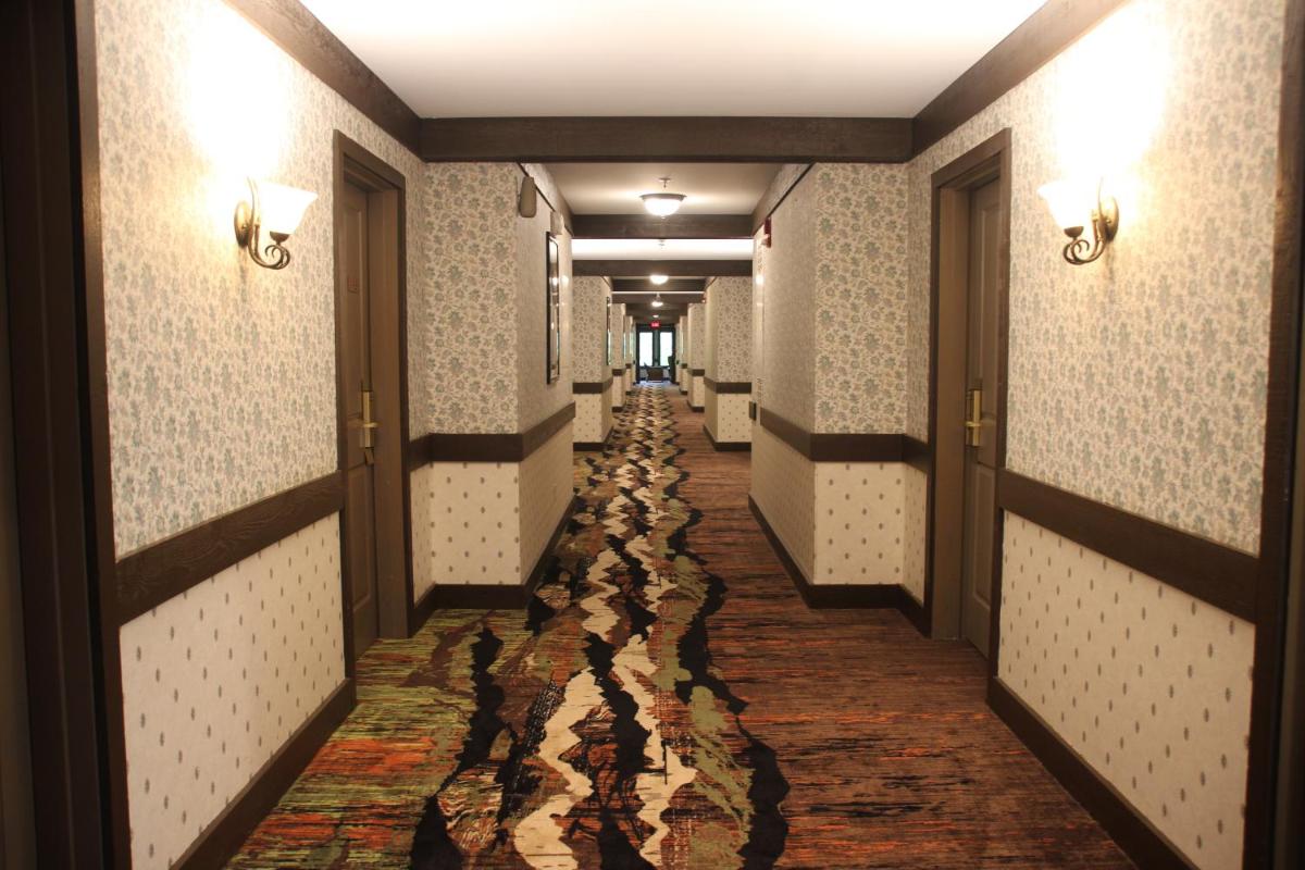 Spring House Inn - Housity