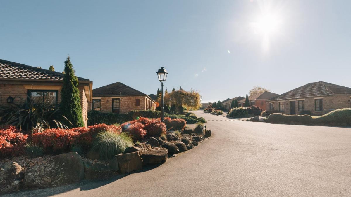 Country Club Villas - Housity