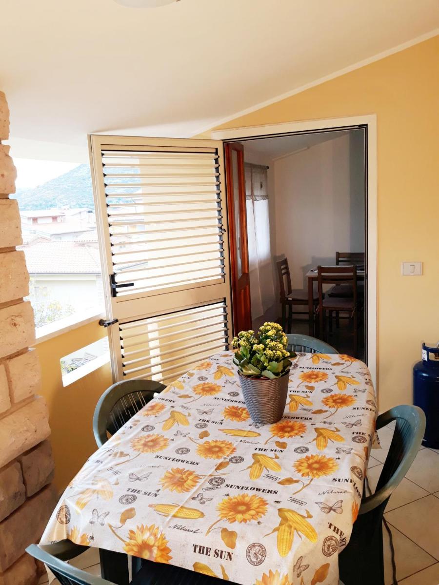 Il Narciso - Housity