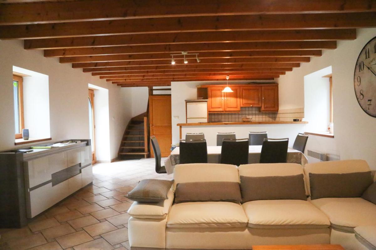 Gîtes de Maner Ster - Le Frêne Piscine ou Le Chêne Piscine et Spa privatif - Housity
