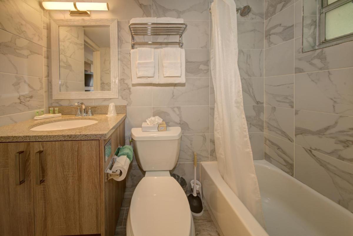 Riverside Apartments By The Beach - Housity
