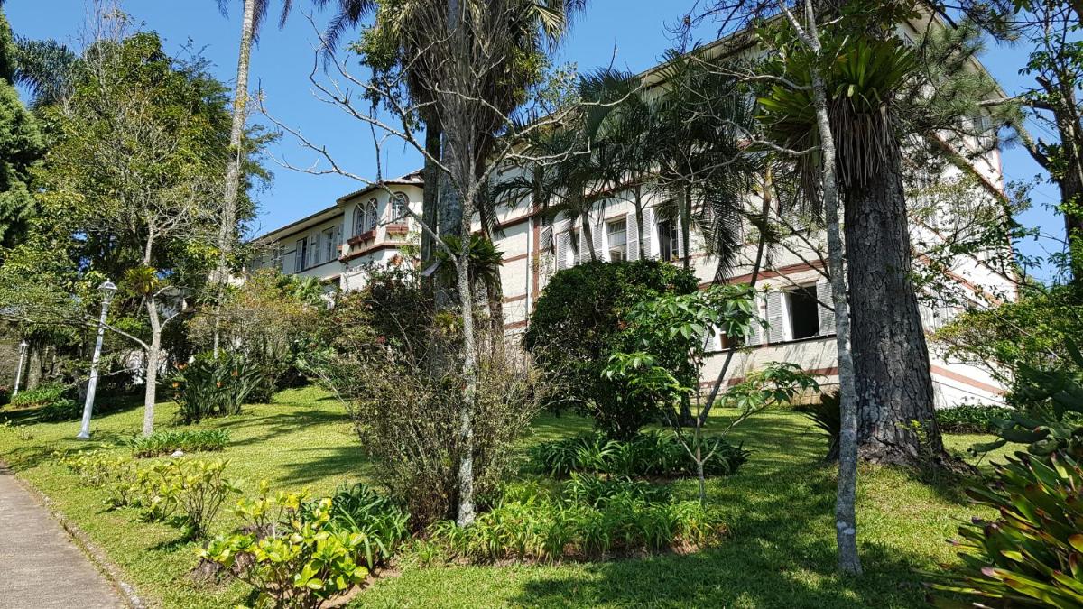 Apartamento em Petrópolis, Edifício Majestoso Cremerie - Housity