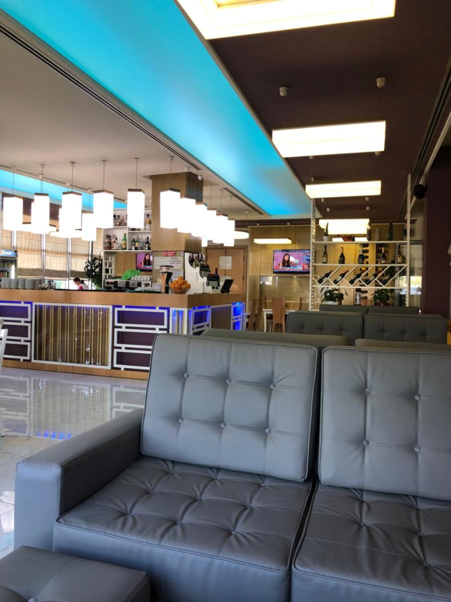 ELJOS HOTEL - Housity