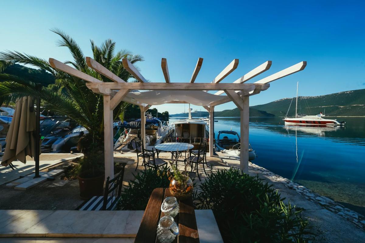 Villa Rava Hotel & restaurant - Housity