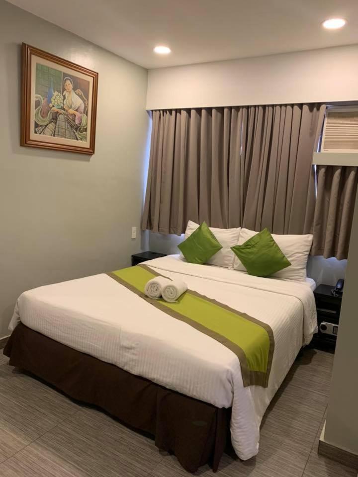 Cebu R Hotel Capitol - Housity
