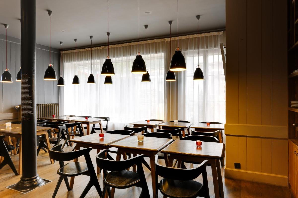 Restaurant ou autre lieu de restauration dans l'établissement Le Faucigny - Hotel de Charme & SPA