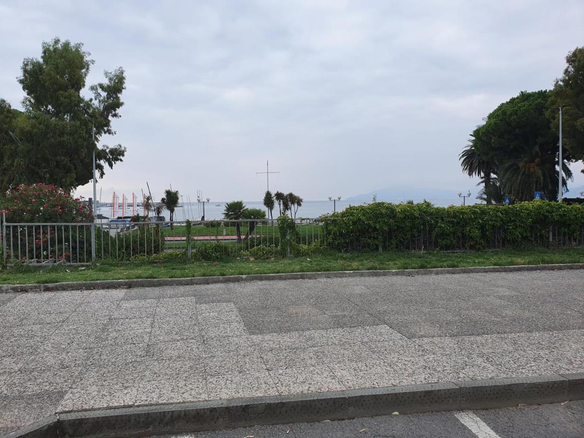 Central Sestri Executive 2 Bedroom&Huge Terrace - Housity