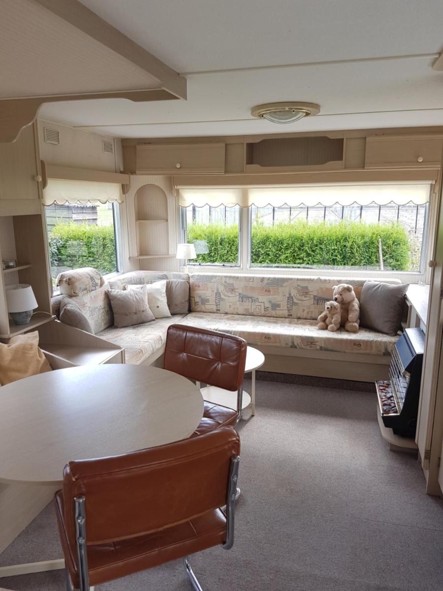 Cosy caravan in Oostvoorne - Housity