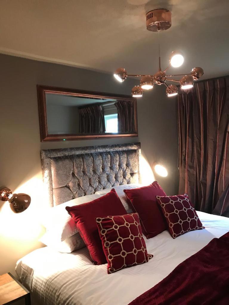 East Kilbride, Glasgow-2 Bed, 2 Bath Modern - Easdale Clamenti - Housity