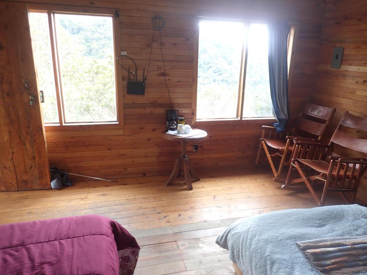 Quetzal Valley Cabins - Housity