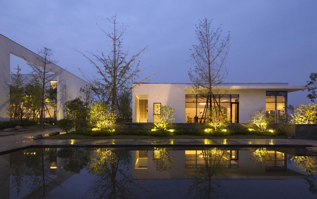 CITIC Pacific Zhujiajiao Jin Jiang Hotel - Housity