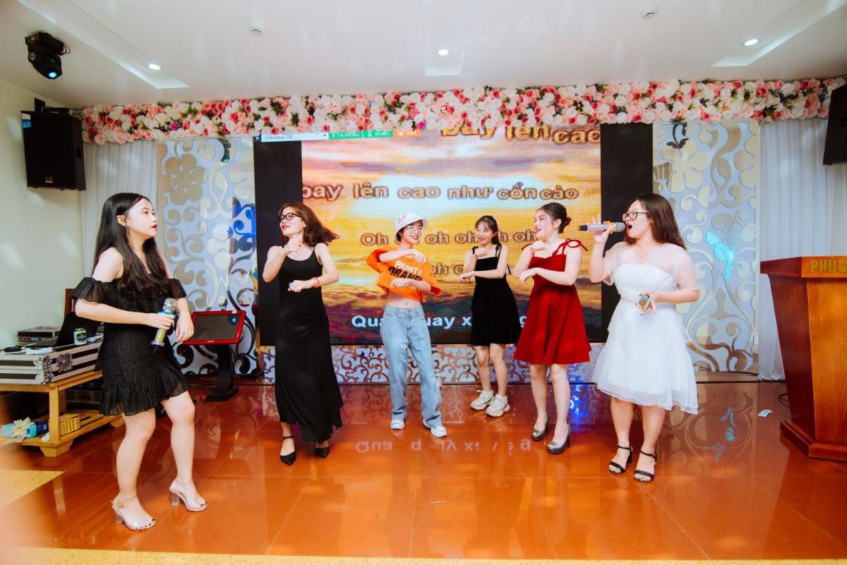 Phu Cuong Beach Hotel - Housity