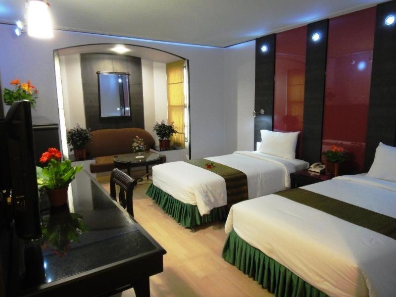 Suitetrails - BP Grand Suite Hotel
