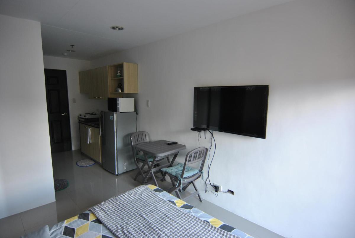The Uptown Place Condominium - Housity