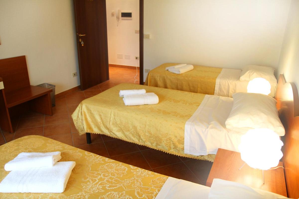 B&B Music - Housity