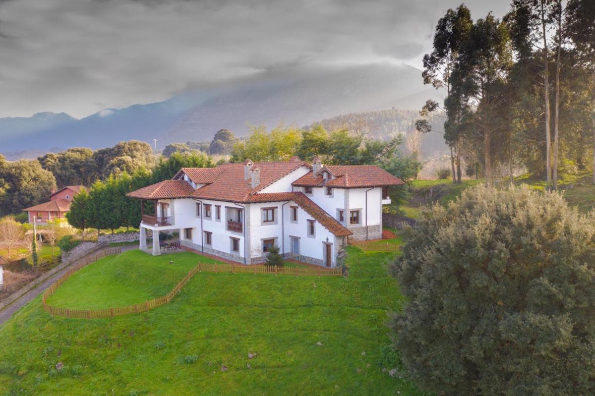 Alojamientos Rurales Collera - Housity