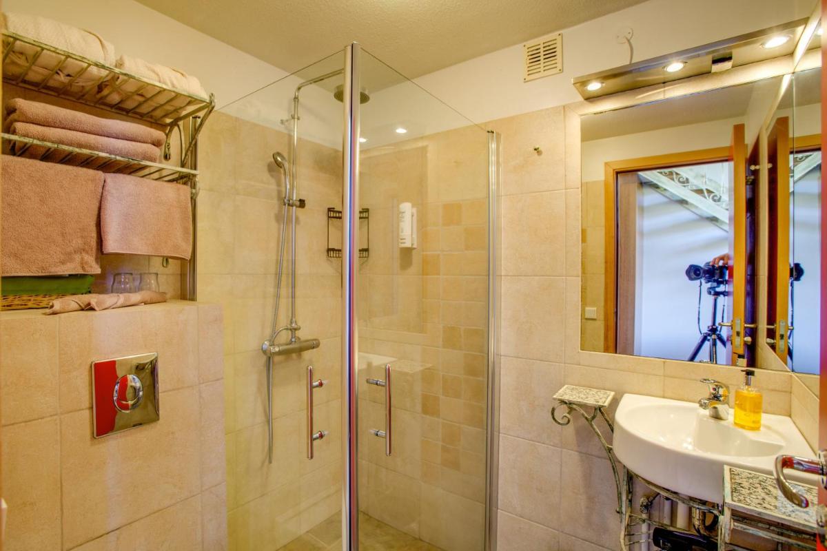 Hotel Glymur - Housity