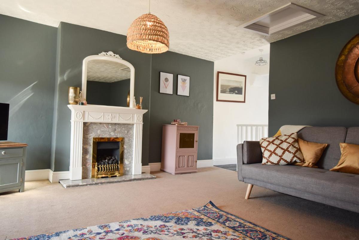 Pipers & Mere New Brighton - Vale View - Housity