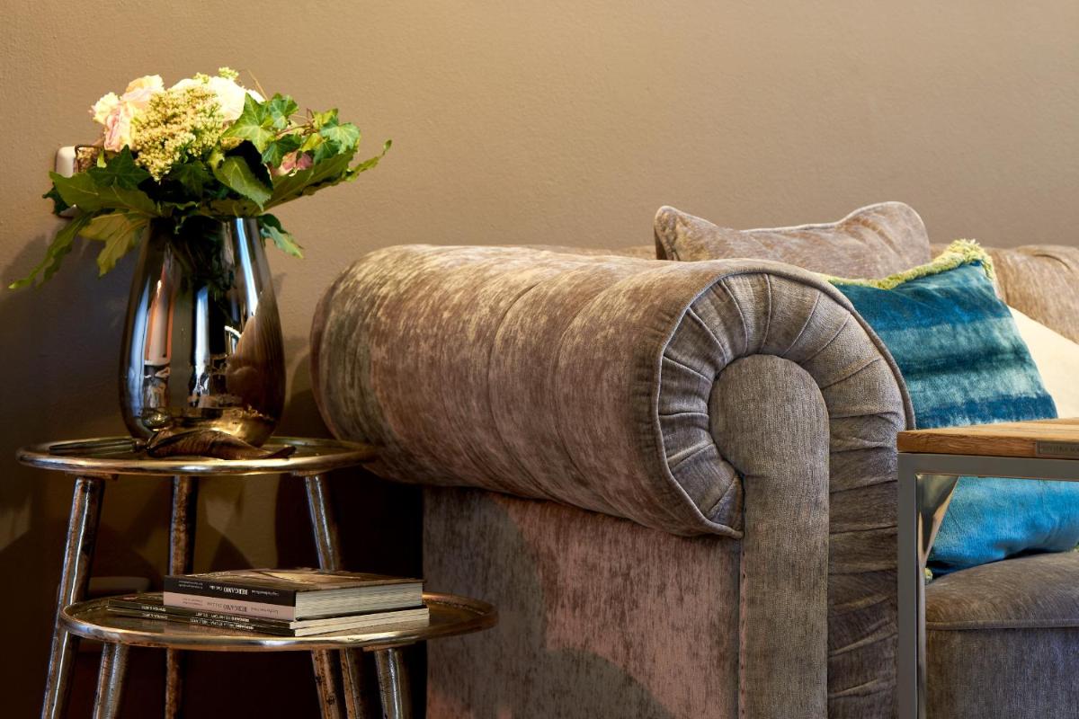 My Home For You - Tasso Style Apartment - Housity