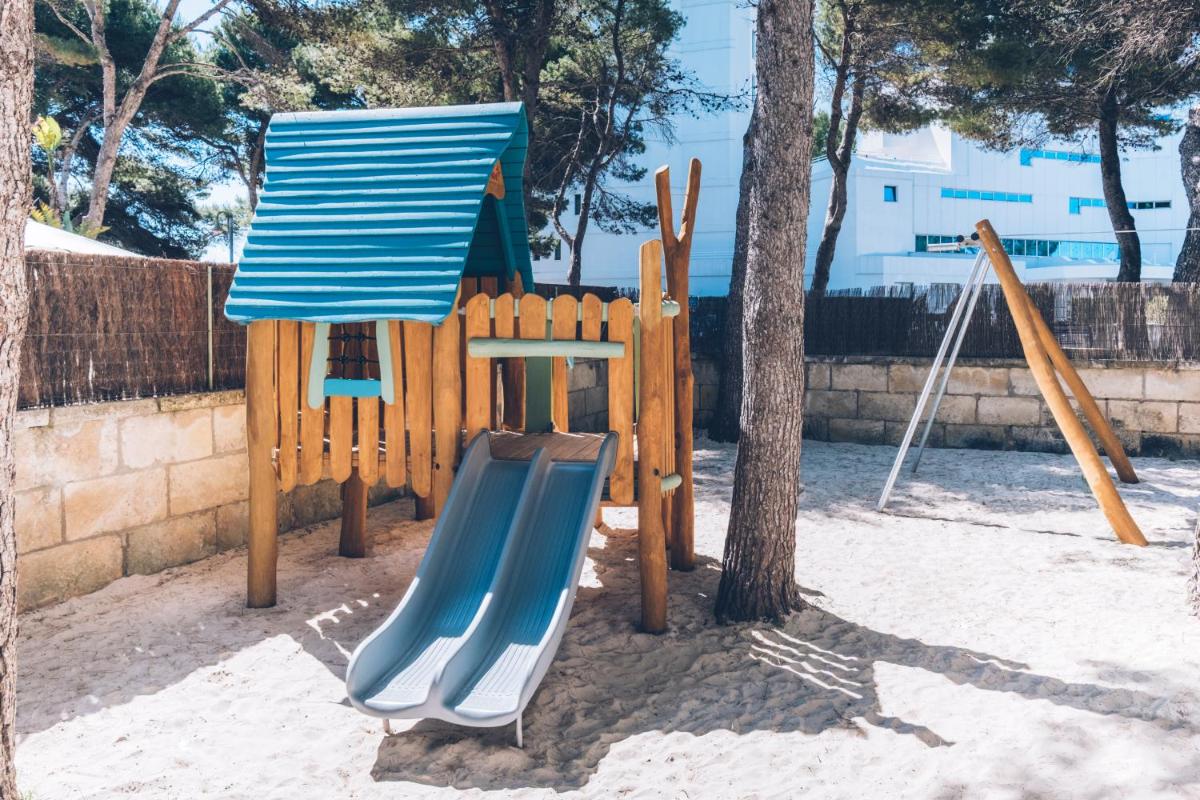 Zona de juegos infantil en Iberostar Selection Playa de Muro Village