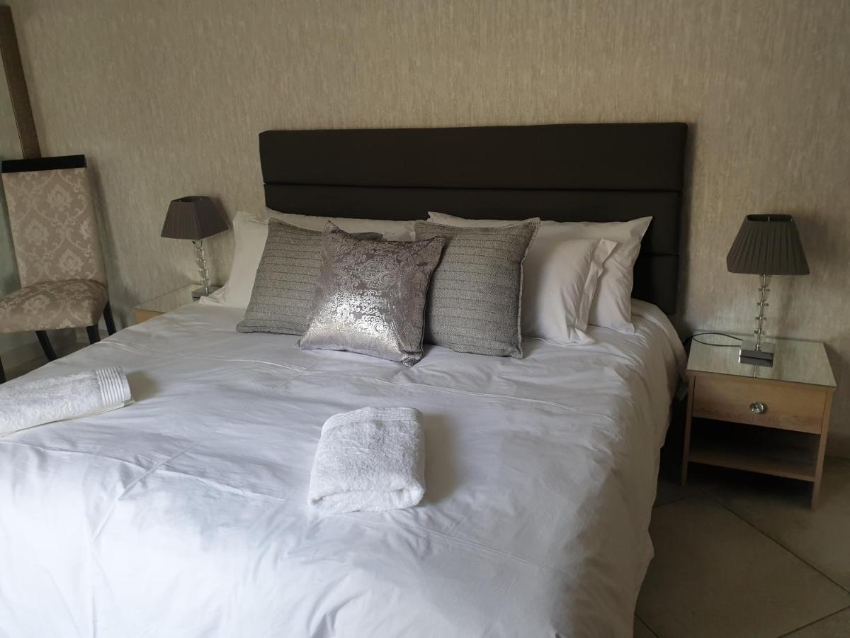 Elephant Bush Guest Cottage - Housity