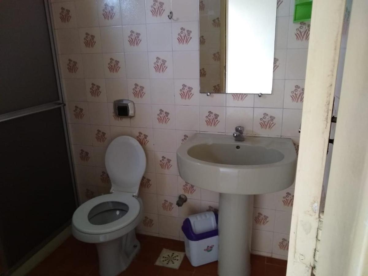 1 quarto 2 camas de solteiro - Housity