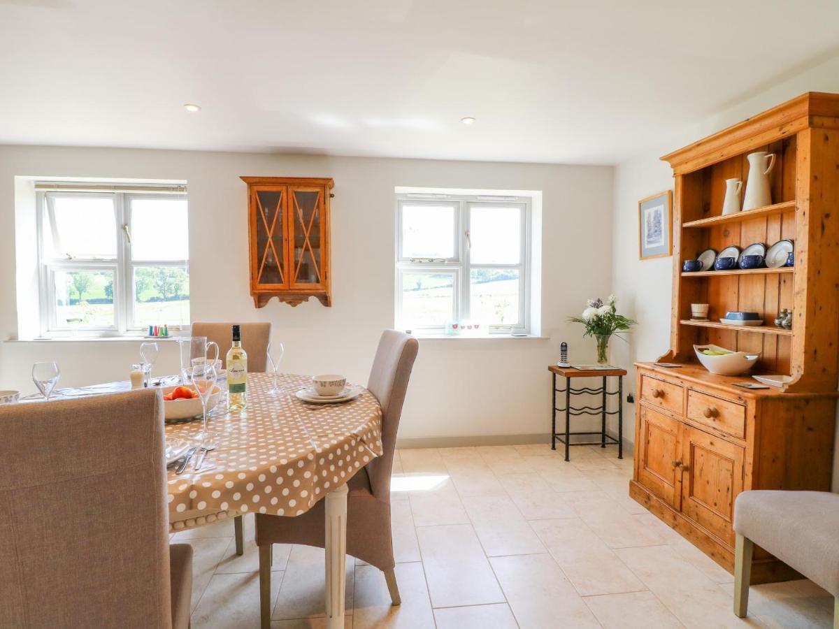 Grooms Cottage - Housity