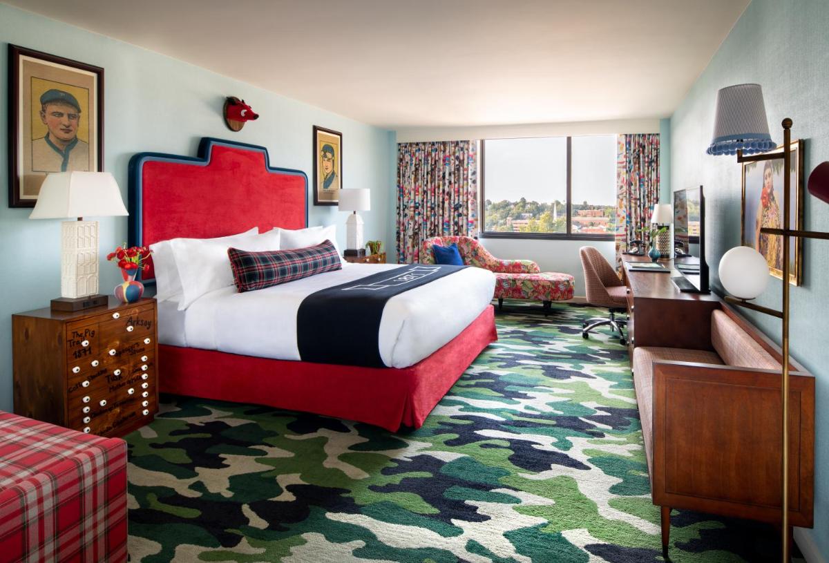Graduate by Hilton Fayetteville, AR - Housity