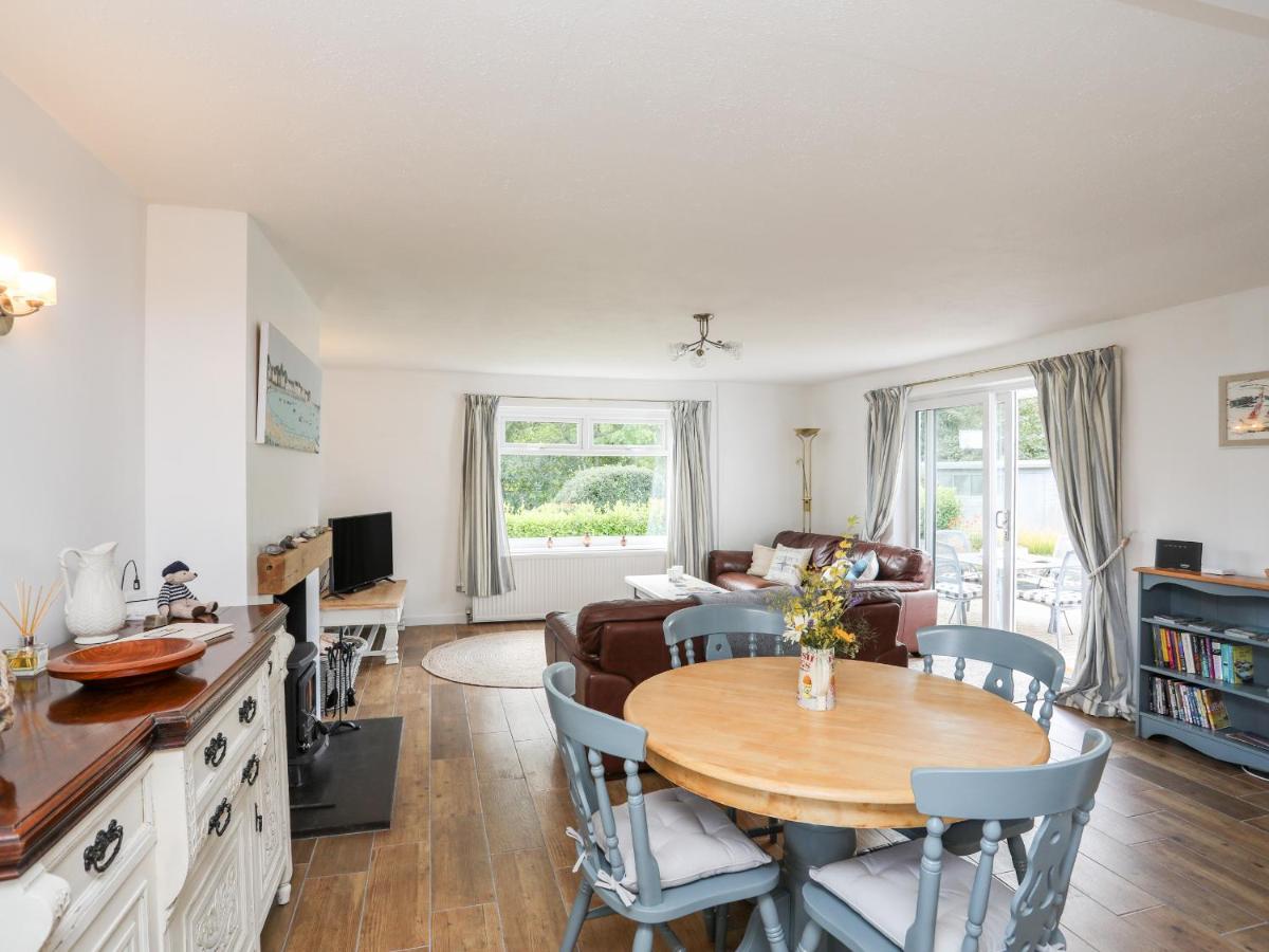 Church Gate Cottage - Housity