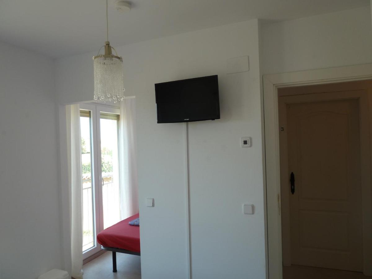 Hostal Moratinos - Housity