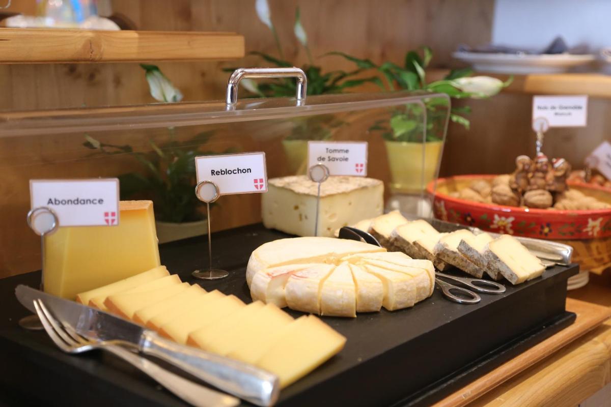 Nourriture dans l'hôtel ou à proximité