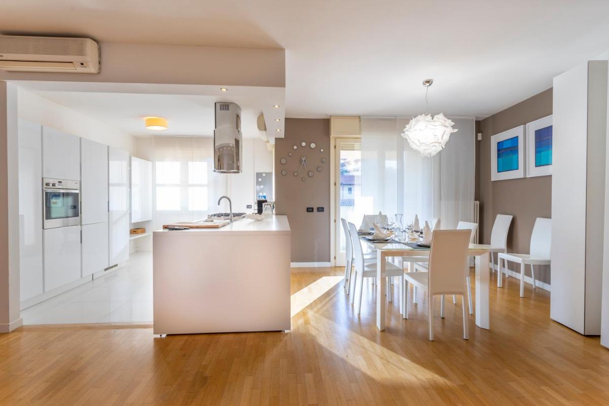 Teatro Nuovo Apartment with Free Parking - Housity