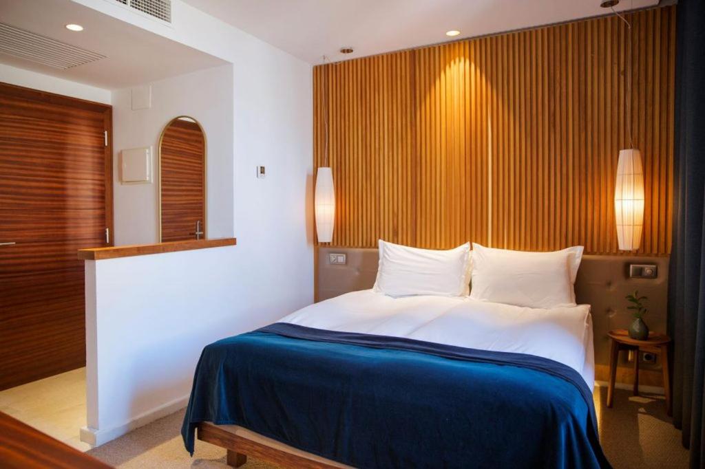 Cama o camas de una habitación en Portixol Hotel & Restaurant