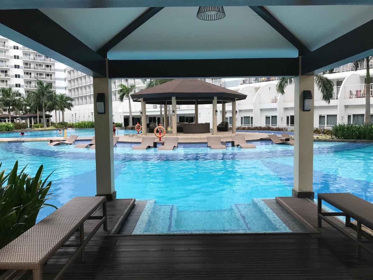 BEST Q CONDO w/ Great View - Housity