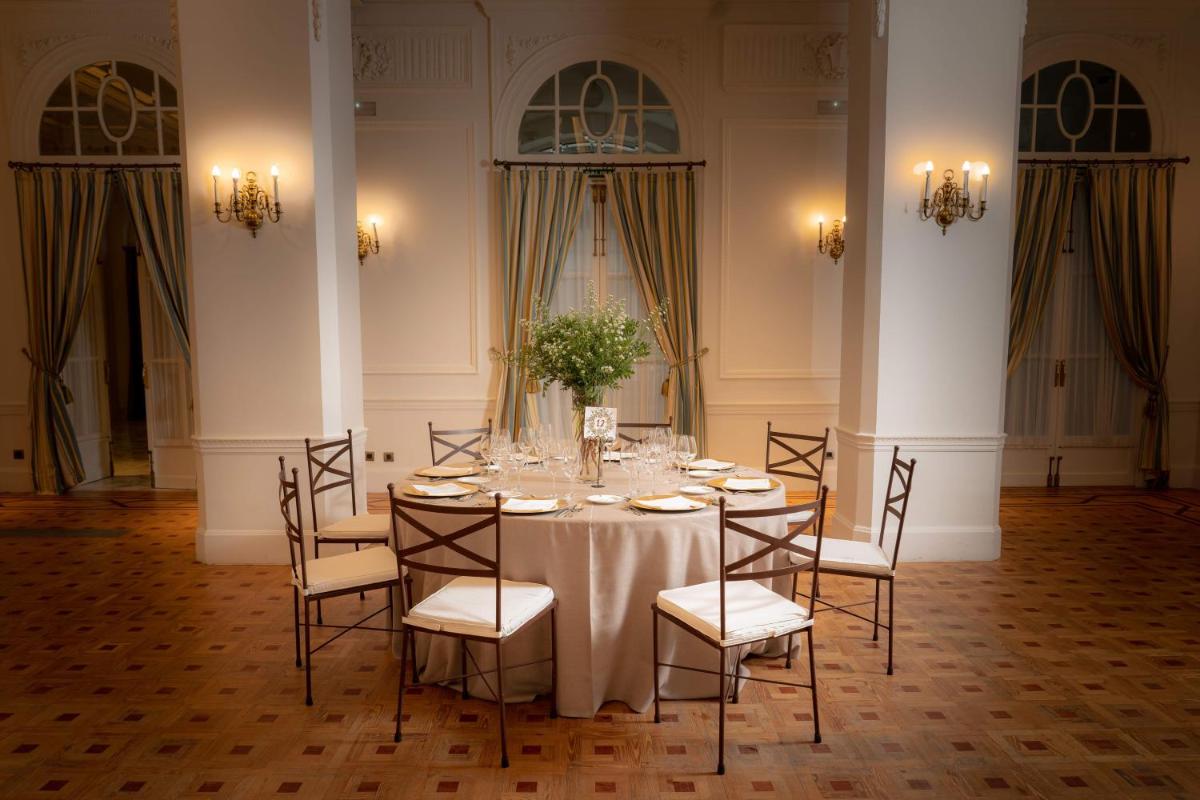 Zona de estar de Eurostars Hotel Real