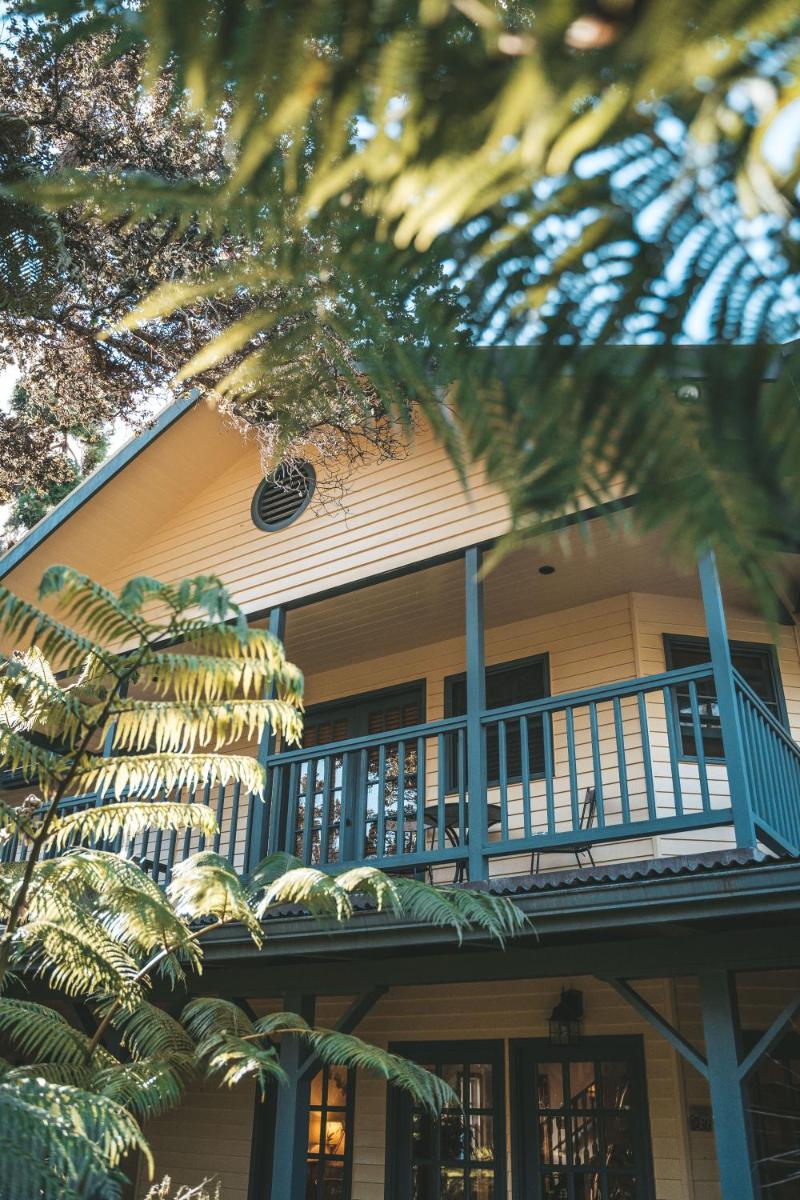 Kilauea Lodge and Restaurant - Housity