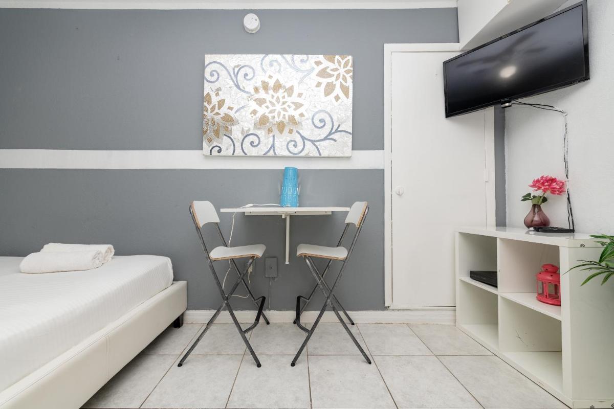 Ocean Drive Beach Apartments - Housity