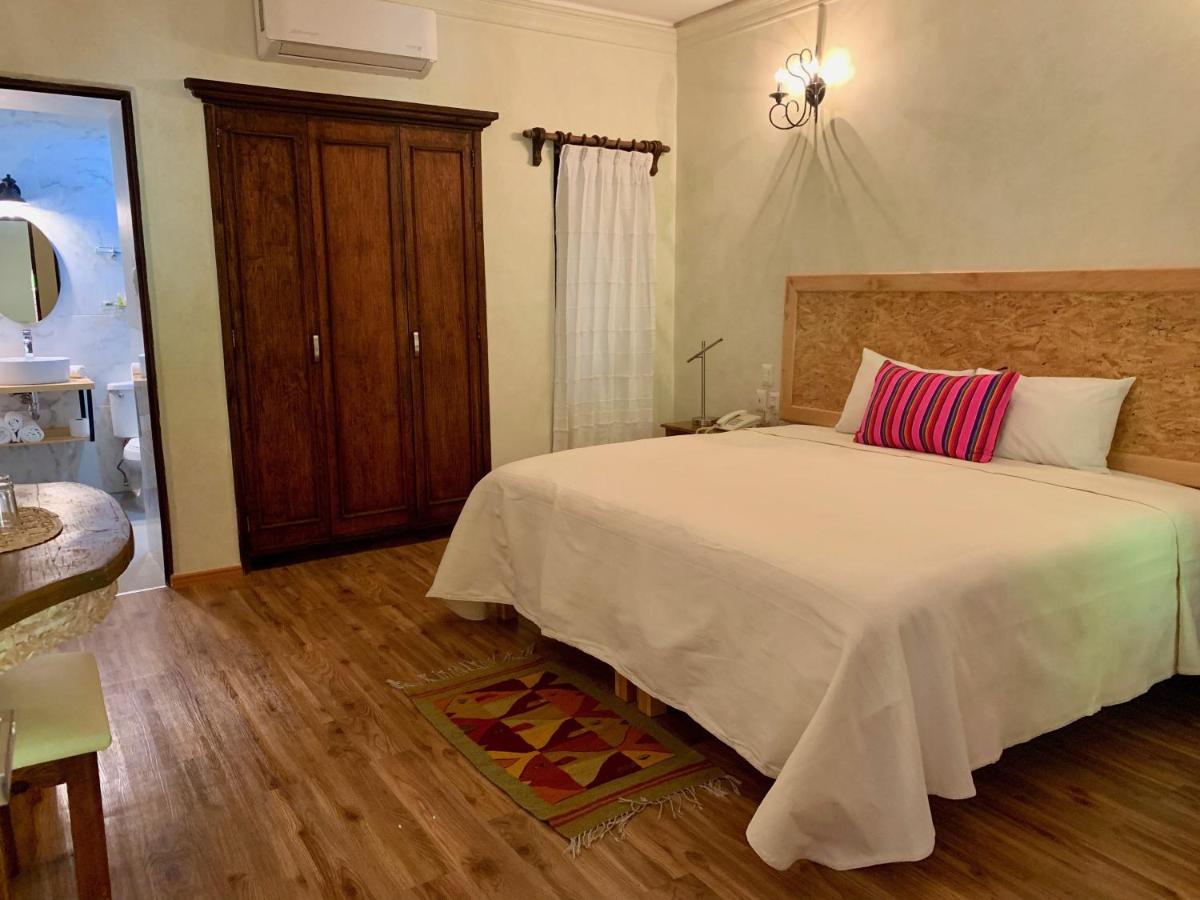 Hotel Trébol - Housity
