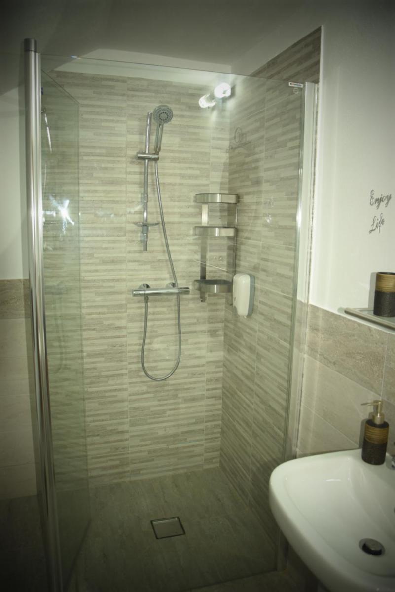 Casa Smeilor Horezu - Housity