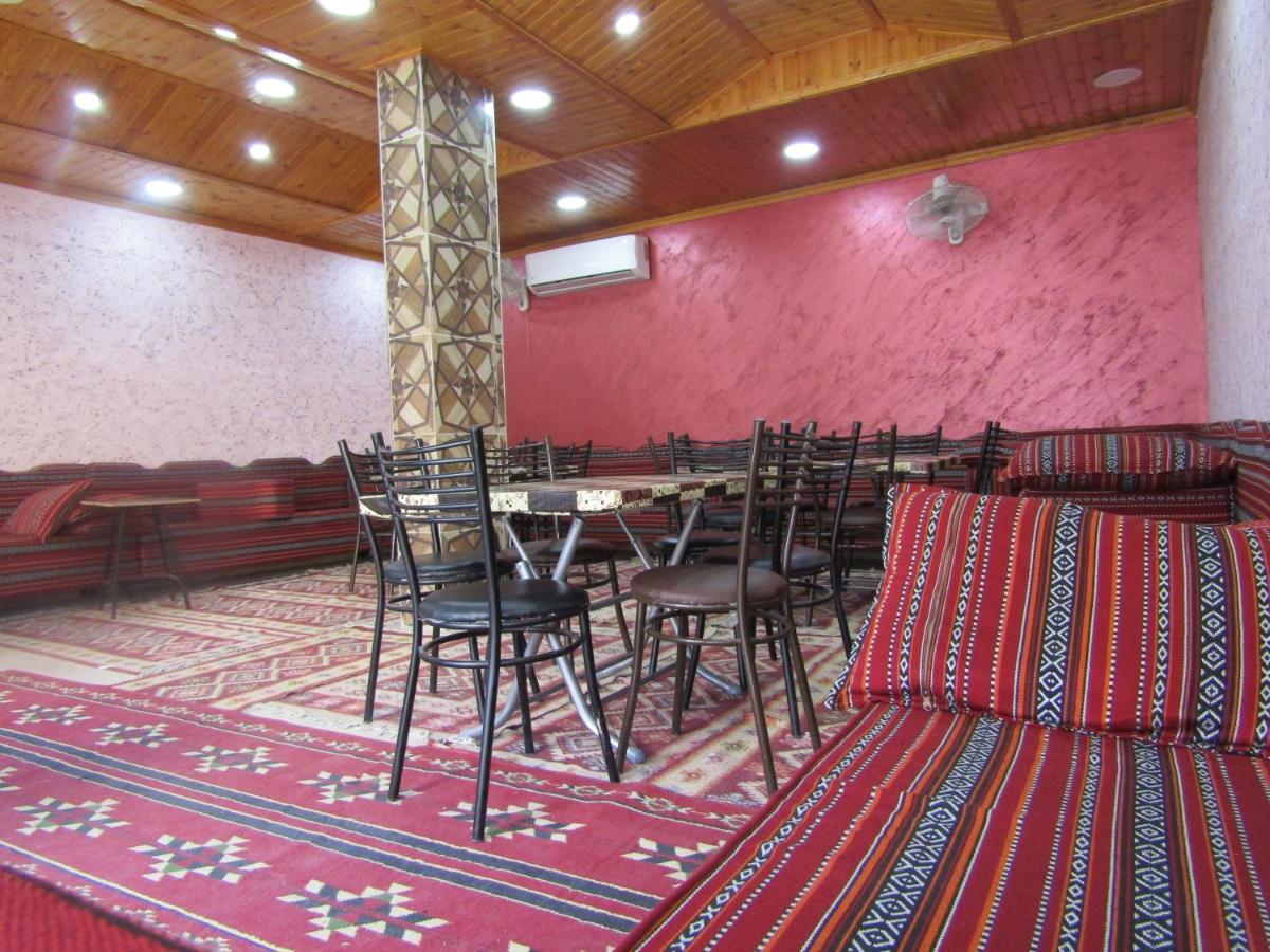 Juniper House - Housity