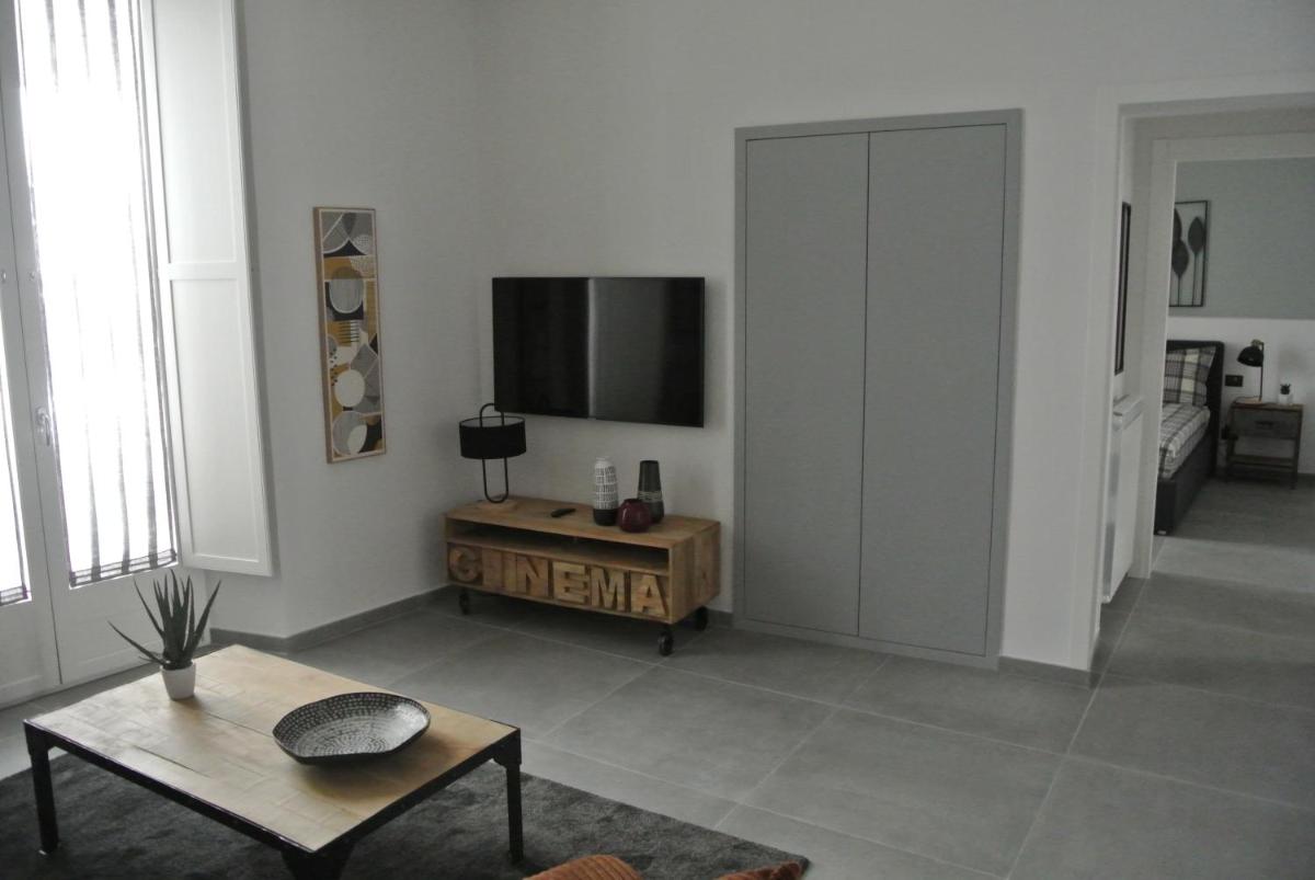 Urban Luxury Apartment Salerno - Housity