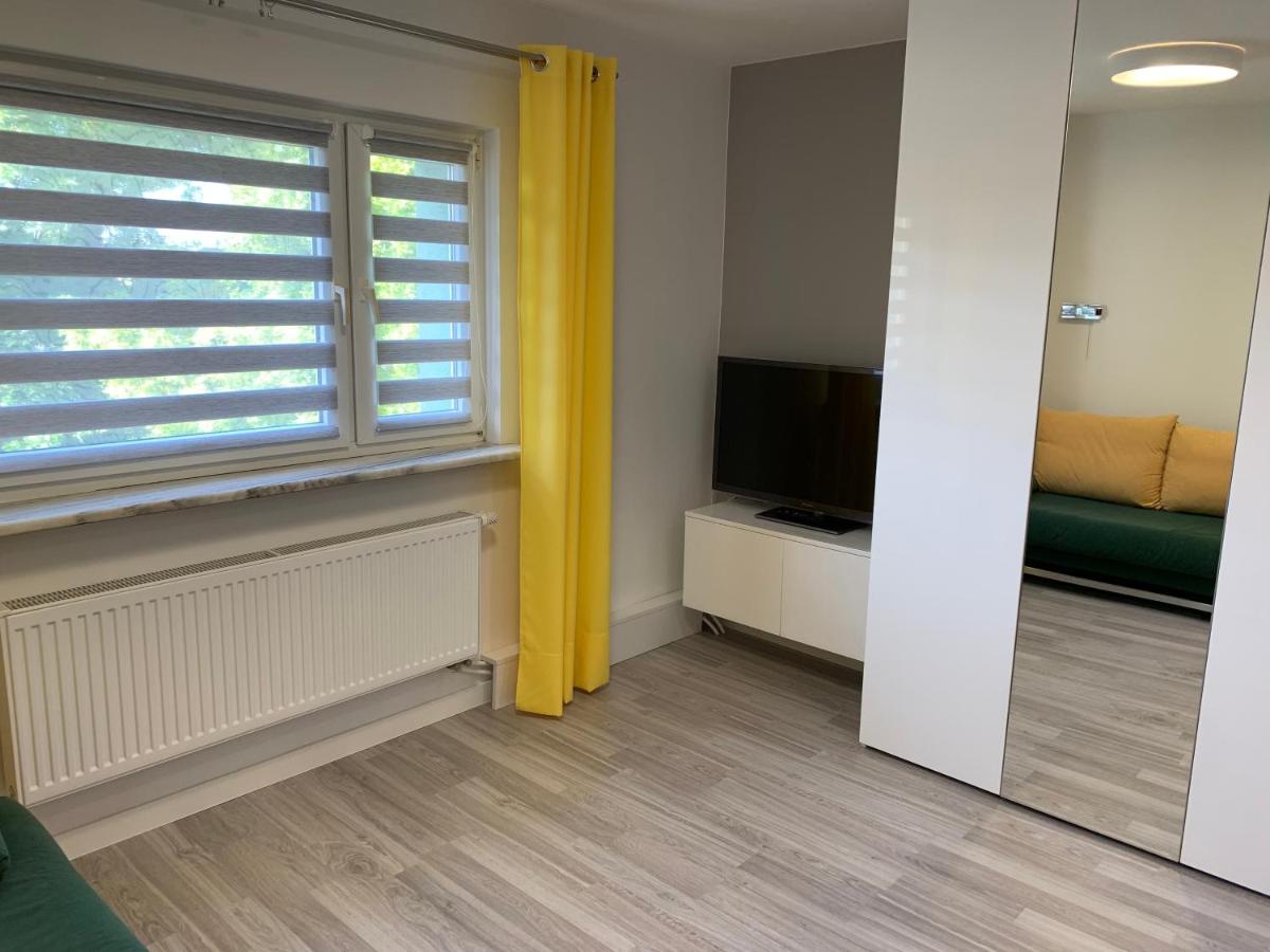 Comfortable Studio only 20 minutes from International Conference Center Katowice best place for WUF2022 EEC TNF OFF etc - Housity