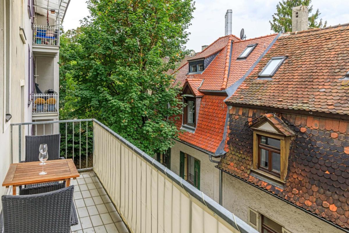 Charming City Apartment with parking spot - Housity
