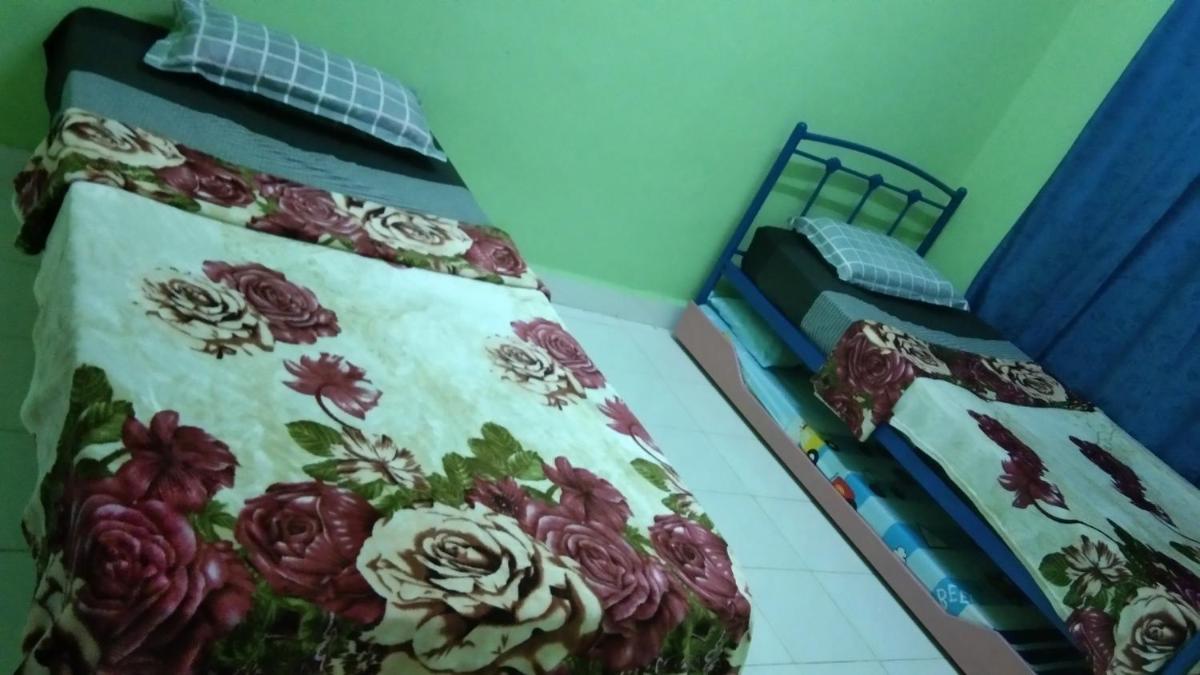 Suitetrails - MARYAM ZAHRA KERTIH HOMESTAY