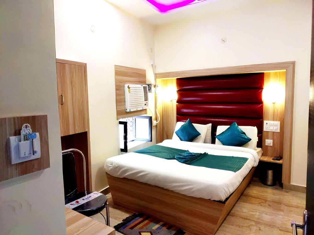 City Hotel - Hizvo