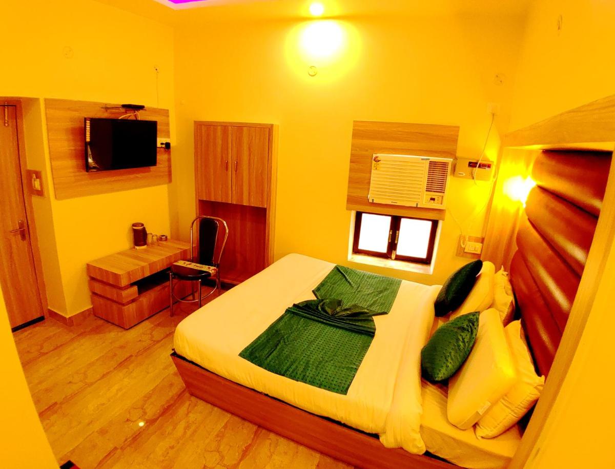 City Hotel - Hizvo