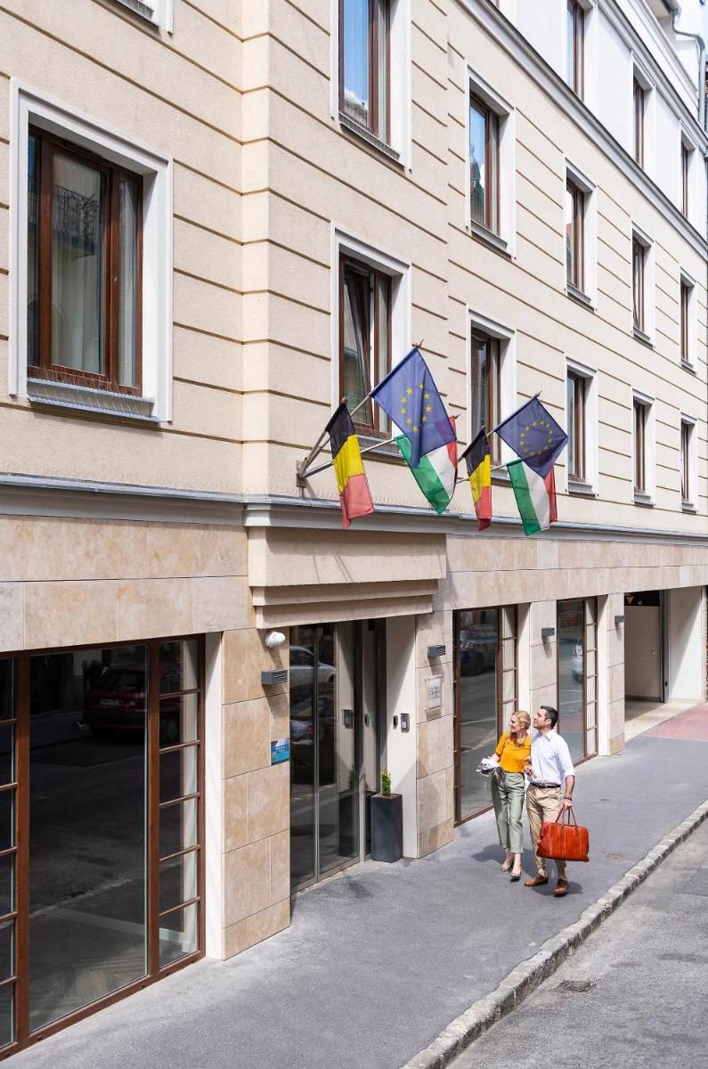 Three Corners Lifestyle Hotel - Housity